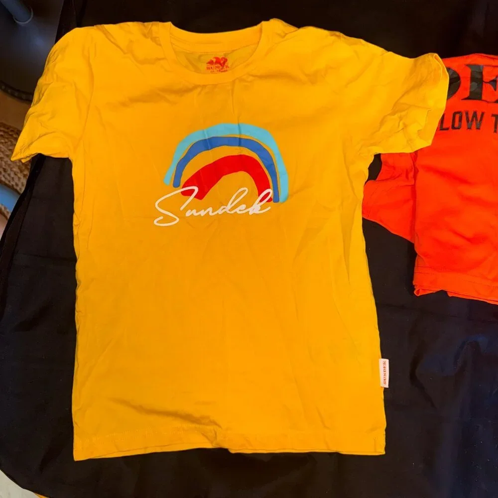 LOT OF 6 - SUNDEK BOY T-SHIRTS - NWOT - Size 6